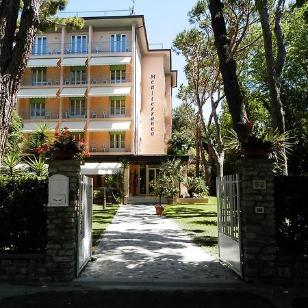 Hotel Mediterraneo Марина-ді-П'єтразанта Екстер'єр фото