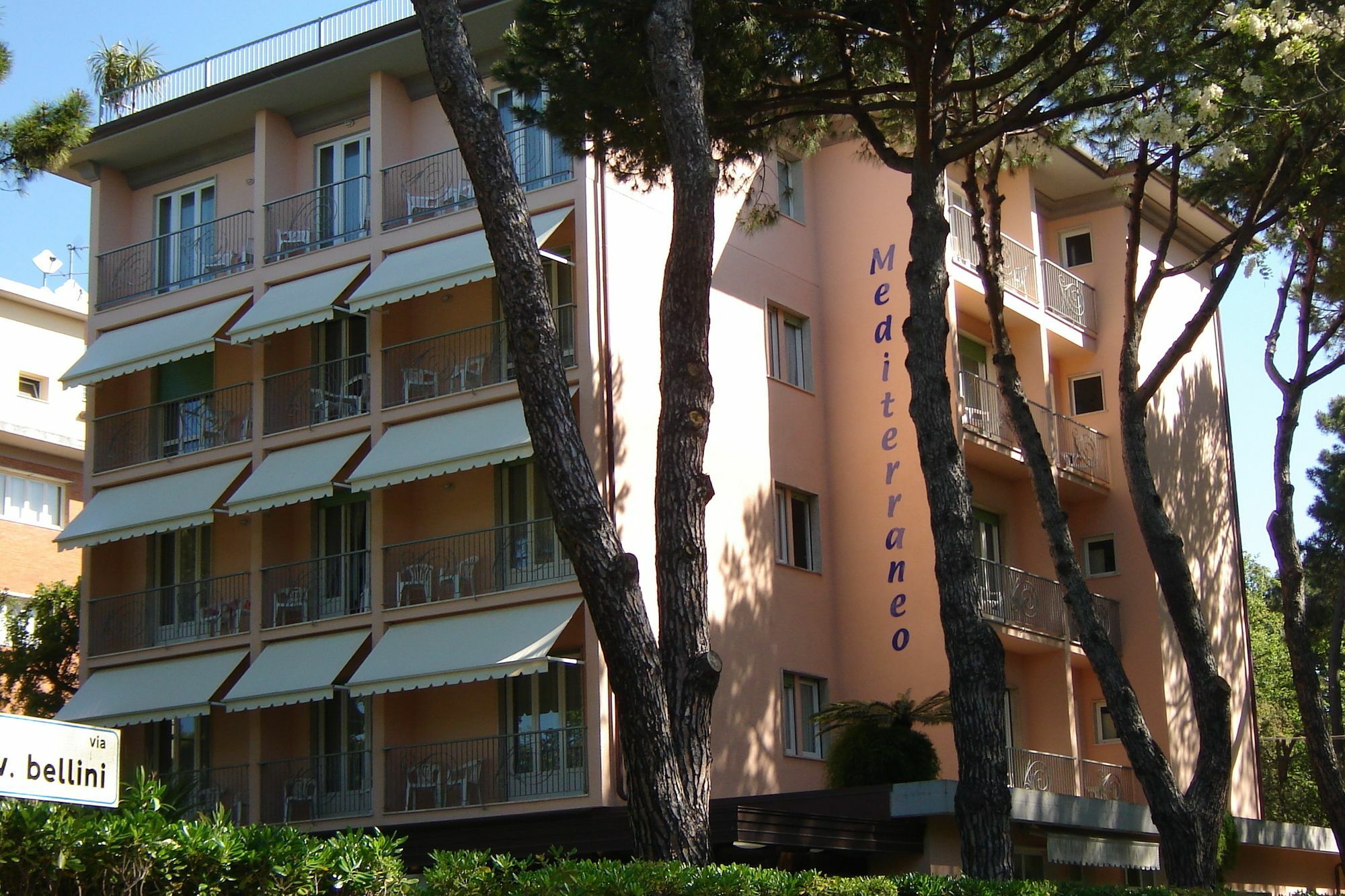 Hotel Mediterraneo Марина-ді-П'єтразанта Екстер'єр фото